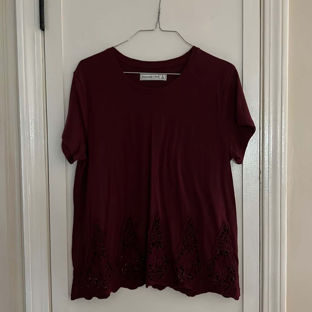 Abercrombie and fitch cropped tee